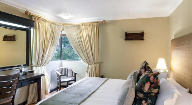 Апартаменты InnJoy Boutique Hotel