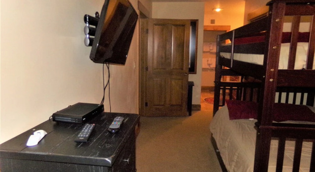 Springs 2 bed 3 bath Murphy SPDW 2 Br condo by RedAwning, Забронировать Отель Отели Кистон 4 звезды, рядом с Монтесума Экспресс, 4*