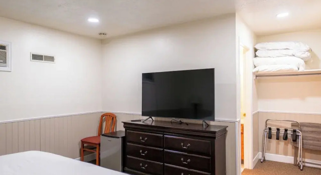 Номер Economy Road Creek Inn