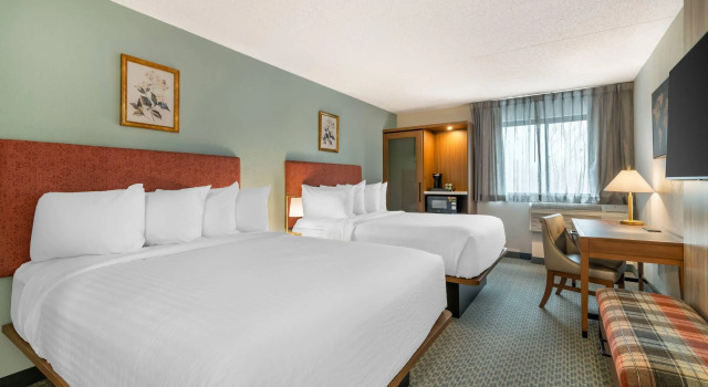 Четырёхместный номер Standard The Clocktower Hotel Latham - North Albany, an Ascend Collection Hotel