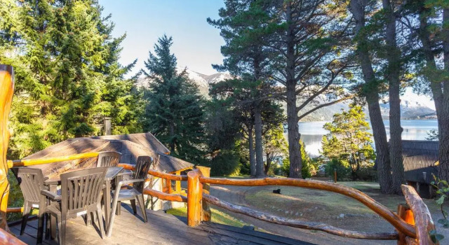 Бунгало с 3 комнатами Cabañas Villa Labrador con costa de lago