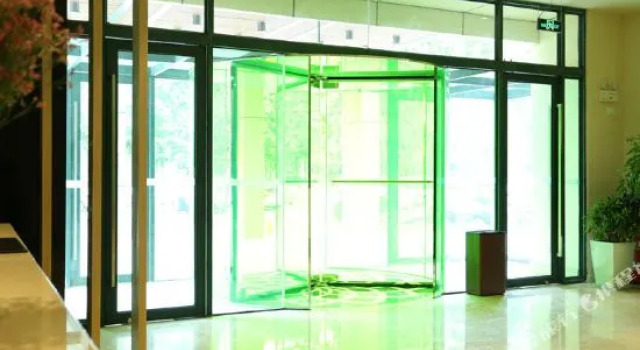 Junhe Hotel Zhengzhou Hi-Tech Zone, Rezervovat Hotel Čeng-čou Henan