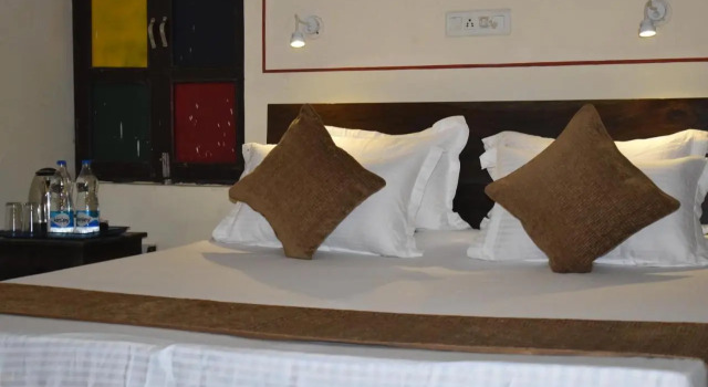 Hotel Nawal Sagar Palace - Bundi, Забронировать Отель Отели штата Раджастхана с парковкой, Парковка