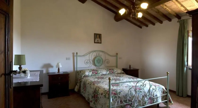 Casa il Ponte, Prenota Hotel Chianni Toscana