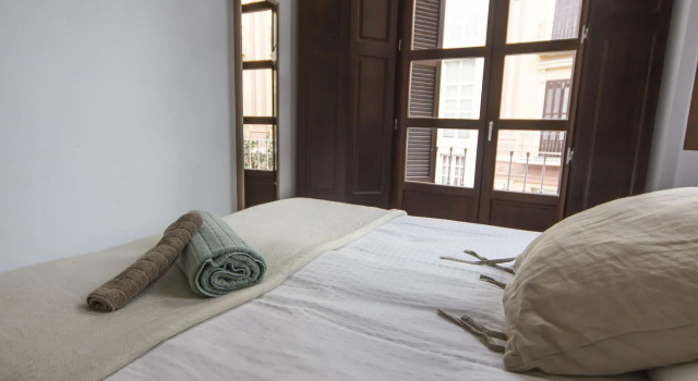 Apartamentos Málaga Picasso, Забронировать Апартаменты/квартира Отели Малаги с парковкой, рядом с Железнодорожный вокзал Малаги, Парковка