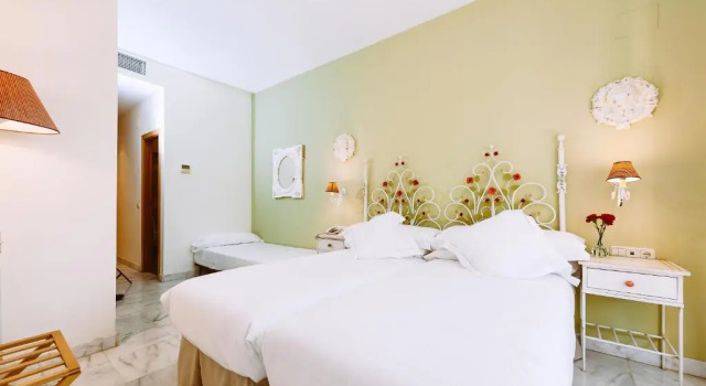 Семейный номер Standard Basic Hotel Doña Manuela