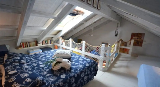 Cozy Villa in a Quiet Area Surrounded by Nature of Lignano, Book Villa Hoteller i Friuli Venezia Giulia med parkering, Parkering
