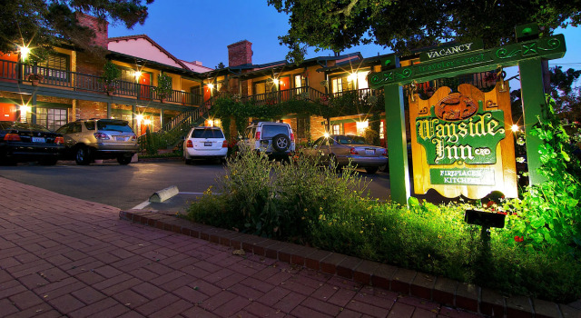 Wayside Inn, Book Hotel Carmel Highlands Indiana