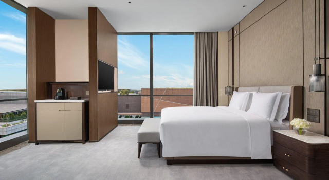 Двухместный полулюкс Crowne Plaza Shanghai Hongqiao by IHG