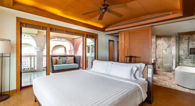 Двухместный номер Premium Deluxe Отель Centara Grand Beach Resort Phuket