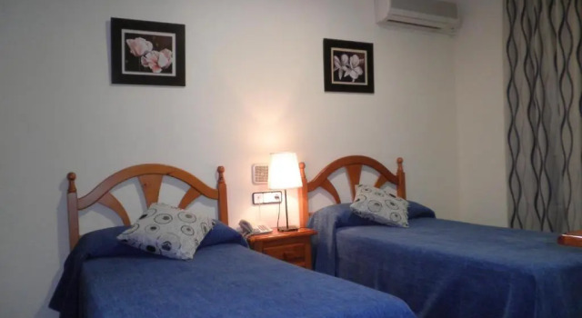 Hotel Oasis, Забронировать Отель Конил-де-ла-Фронтера Коста-де-ла-Лус