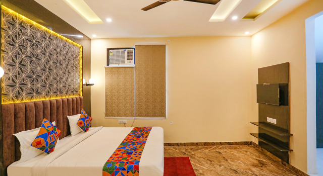 FabHotel Occazia Palace