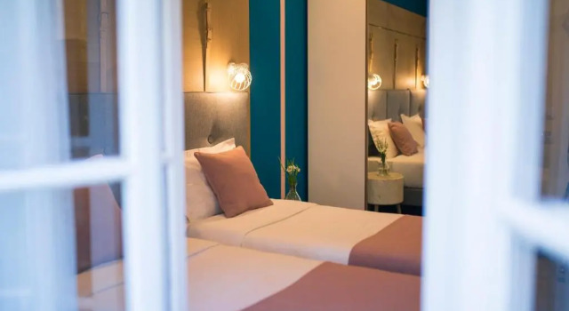 Двухместный номер Economy City Nest Modern & Cozy Suites
