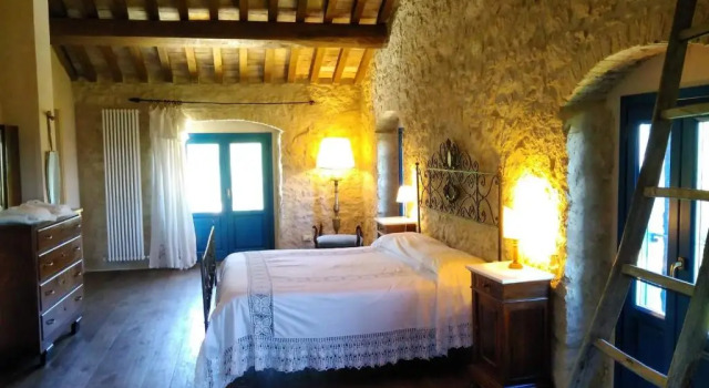 Полулюкс La casa dalle finestre blu