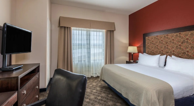 Люкс c 1 комнатой Holiday Inn Casper East-Medical Center by IHG