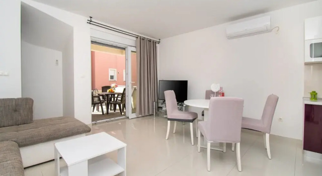 House Tatjana