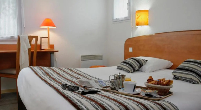 Двухместный номер Standard Logis Hôtel Novalis Quimperlé