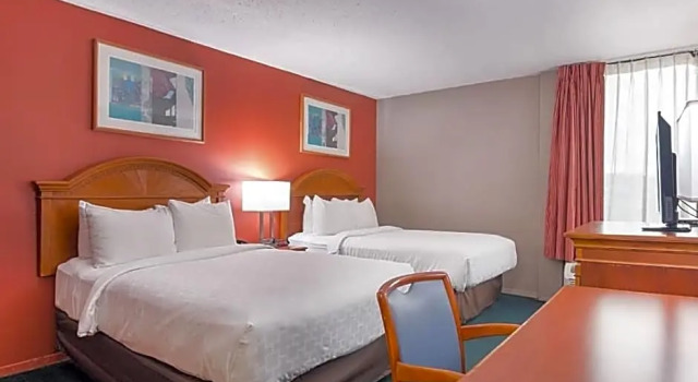 Четырёхместный номер Standard LeBossier Hotel