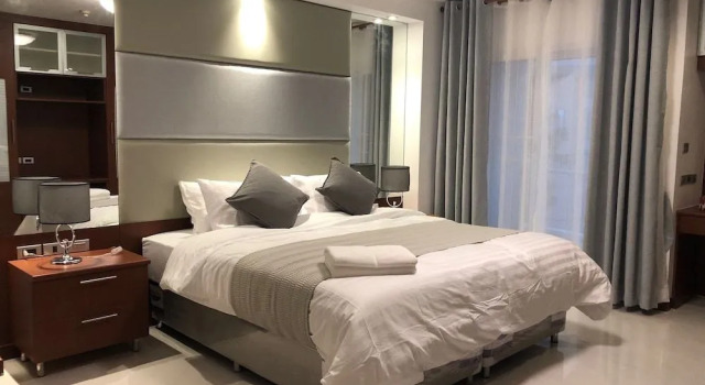JJ Suites - Your Home on 11