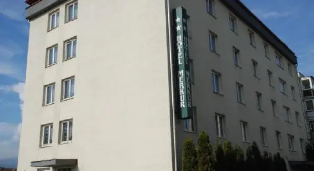 Hotel Merkur, Varaa Hotelli Miercurea-Ciuc 