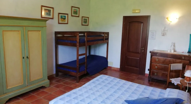 Четырёхместный семейный номер Standard c 1 комнатой с видом на окрестности Agriturismo Tenuta Antica