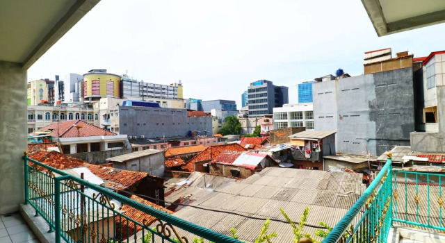Sabrina Guest House, Prenota Affittacamere Tanah Abang 