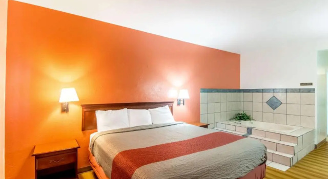 Люкс Motel 6 Oklahoma City OK Fairgrounds West