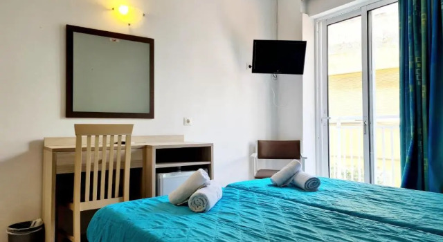 Двухместный номер Standard с балконом G92 City Hotel
