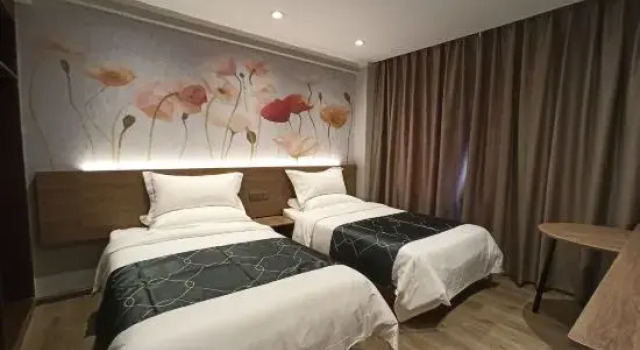 Jiangmen yueshang Hotel, Rezerwuj Hotel Hotele w Jiangmen z parkingiem, Parking