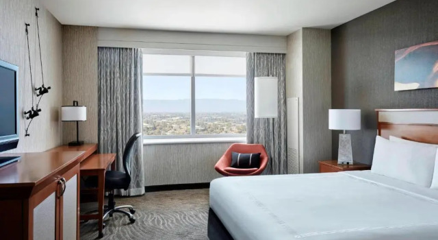 Номер Standard San Jose Marriott