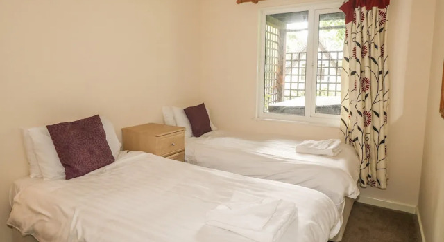 32 Valley Lodge