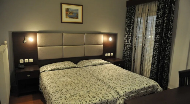 Двухместный номер Standard Hotel Emporiko