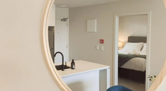 Luxurious 2 bedroom apartment Free secure parking, Забронировать Апартаменты/квартира Апартаменты Норт-Окленда, Апартаменты/квартира