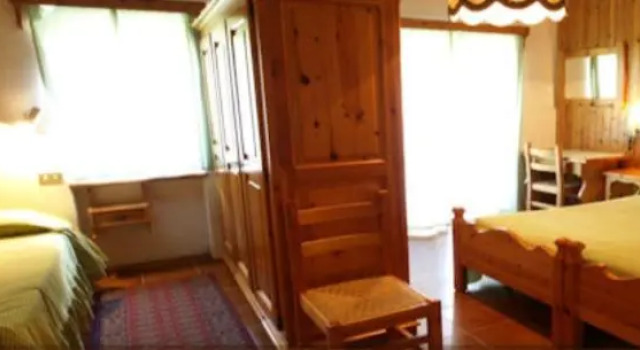 Четырёхместный номер Standard Hotel Alpe Fleurie