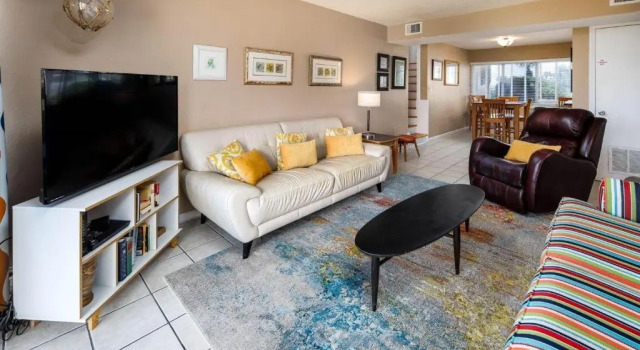 Апартаменты Seaspray Condos 216B