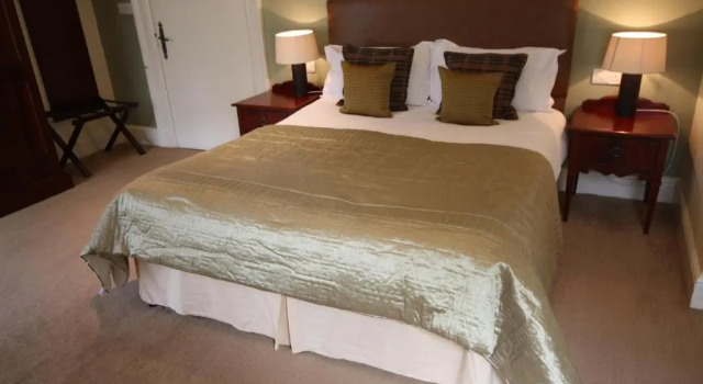The Dibbinsdale Inn, Buchen Sie Hotel Bromborough Wirral