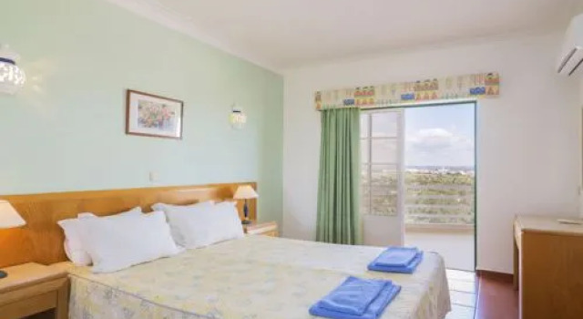 Estrela do Vau - Private Apt. 14566, Book Hotel Hoteller i Vau med parkering, Parkering