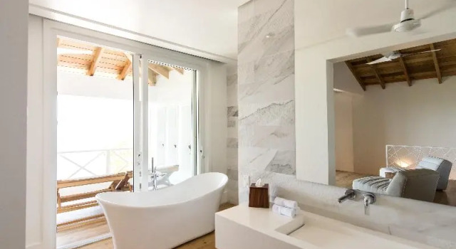 Двухместный люкс с видом на океан Ibagari Boutique Hotel