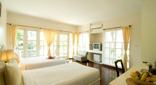 Двухместный номер Superior с видом на бассейн Makathanee Resort