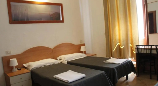 Трёхместный номер Standard Hotel Alba
