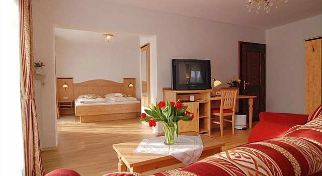 Hotel Garni Am Kureck, Book Hotel Hotels in Bavaria with Breakfast, Breakfasts