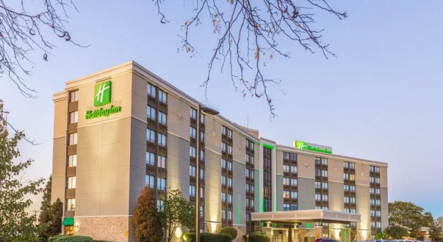 Четырёхместный номер Standard Holiday Inn Rockford I-90&Rt 20 State St by IHG