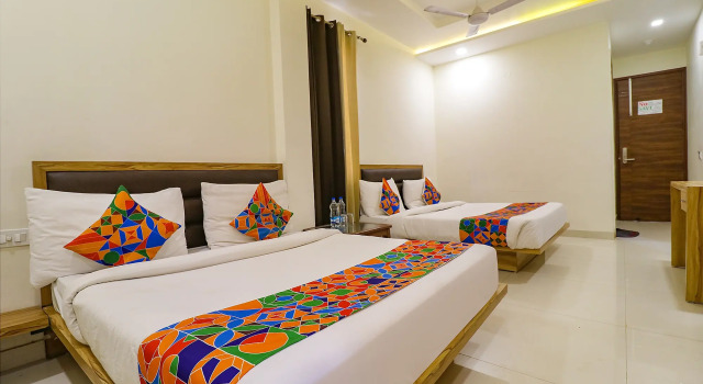 Номер Standard Super Collection O by OYO Railway Station Amritsar Formerly Golden Home