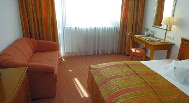 Номер Standard с балконом Hotel Neuwirt