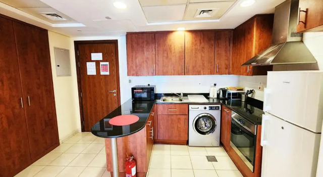 Апартаменты с видом на озеро RH- Lake Terrace, Cluster D, JLT, 1BR near Metro