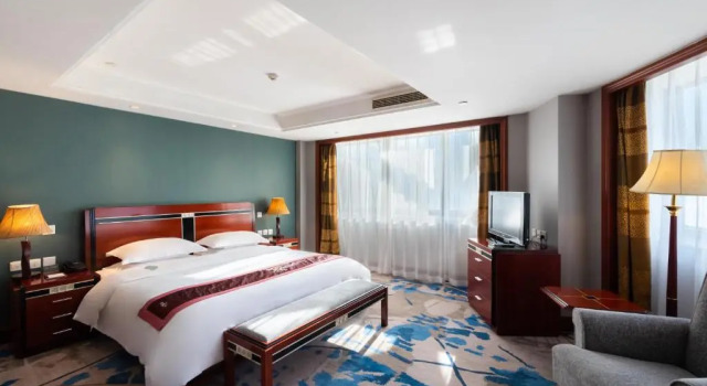 Люкс Golden Ocean Hotel