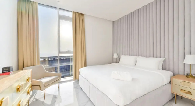 Luxe 3BR with maids room in Bluewaters, Забронировать Апартаменты/квартира Отели Эмирата Дубая с парковкой, рядом с Jumeirah Beach Residence Tram Station 2, Парковка