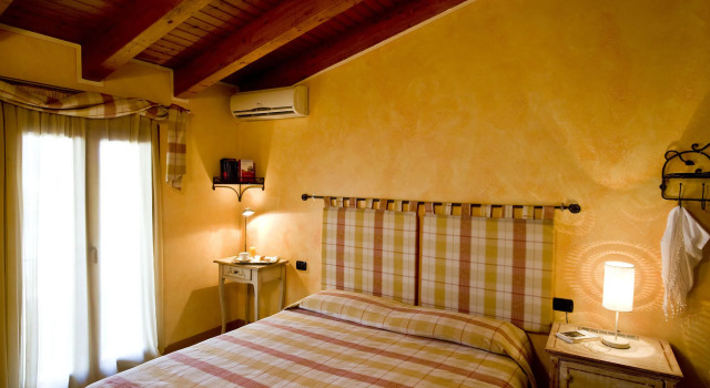 Hotel Noce, Buchen Sie Hotel Hotels in Brescia mit Parkplatz, Parkplätze