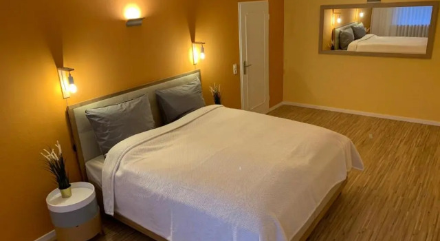 Апартаменты Moderne Ferienwohnung nahe SWR und Golfplatz