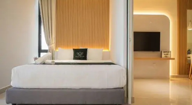 Люкс Deluxe c 1 комнатой с видом на море The Shore Premier Suites Kota Kinabalu